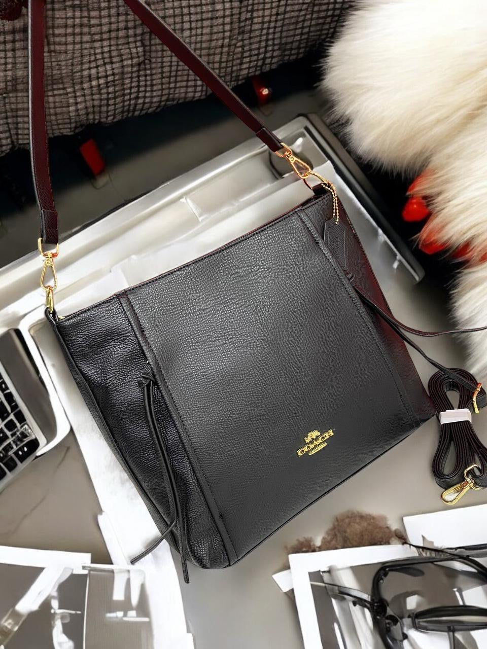 COACH- Marlon Hobo Bag