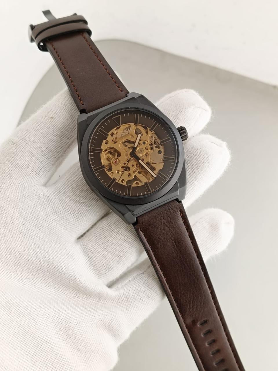 FÕSSIL- Automatic Machine Watch (Strap Style)