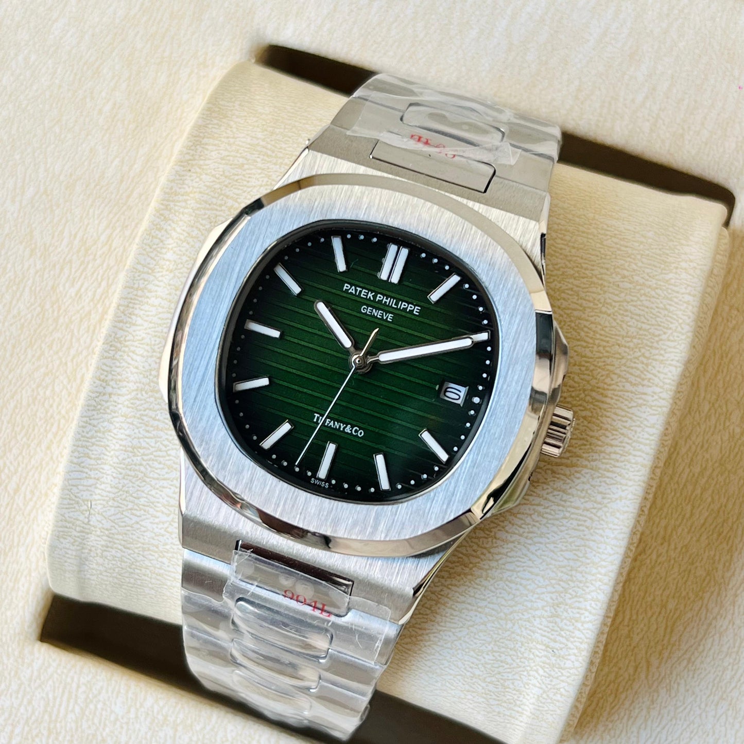 PATEK PHILIPEE-NAUTILUS GREEN AUTOMATIC
