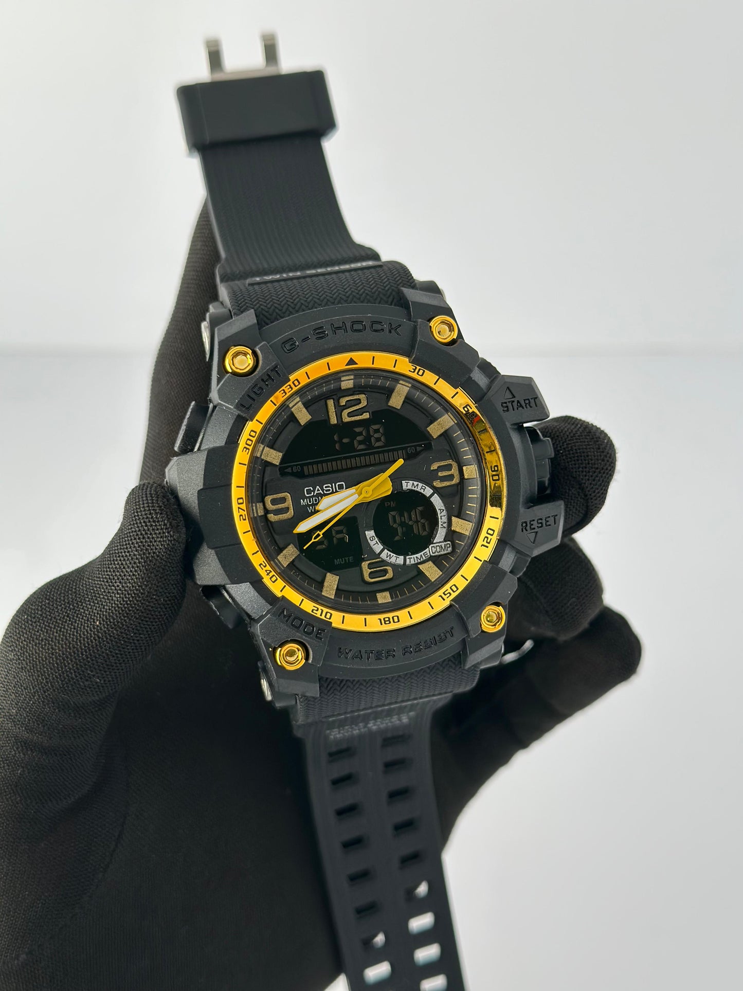 G-SHOCK Sporty Analog watch