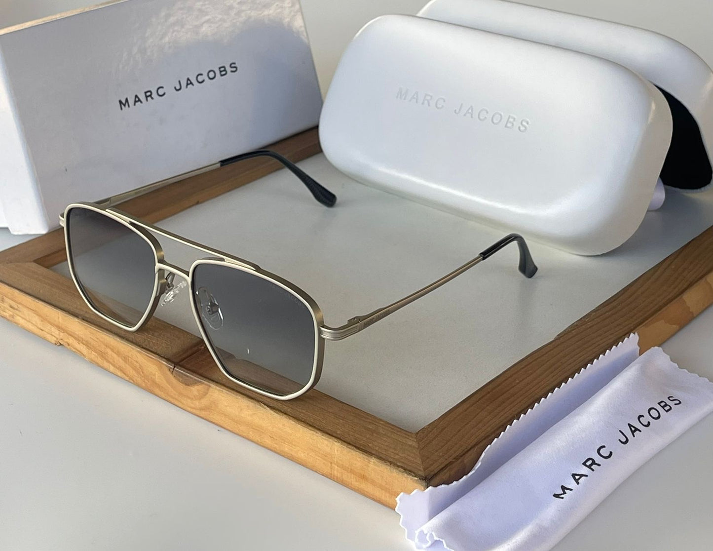 MARC JACOBS-Sunglasses
