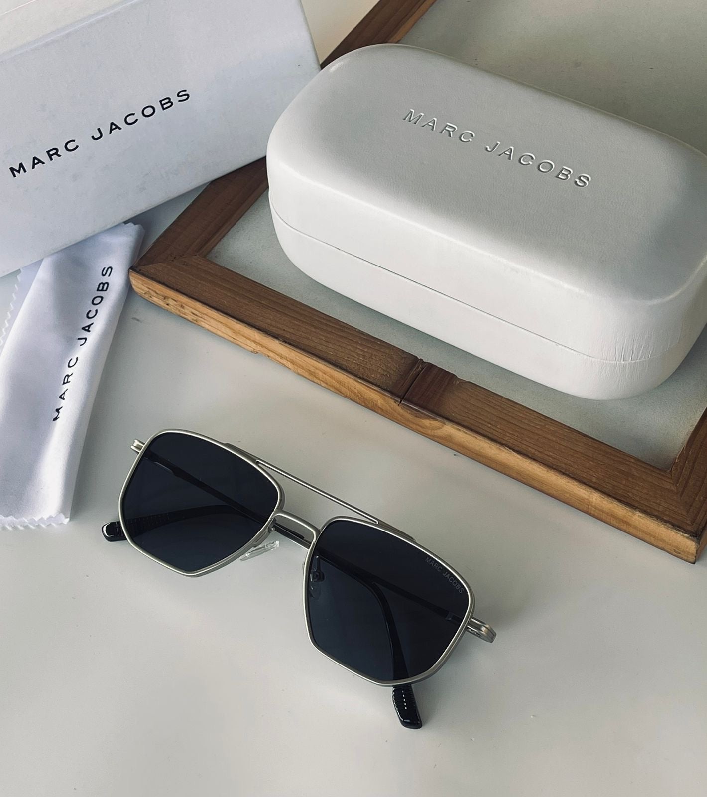 MARC JACOBS-Sunglasses