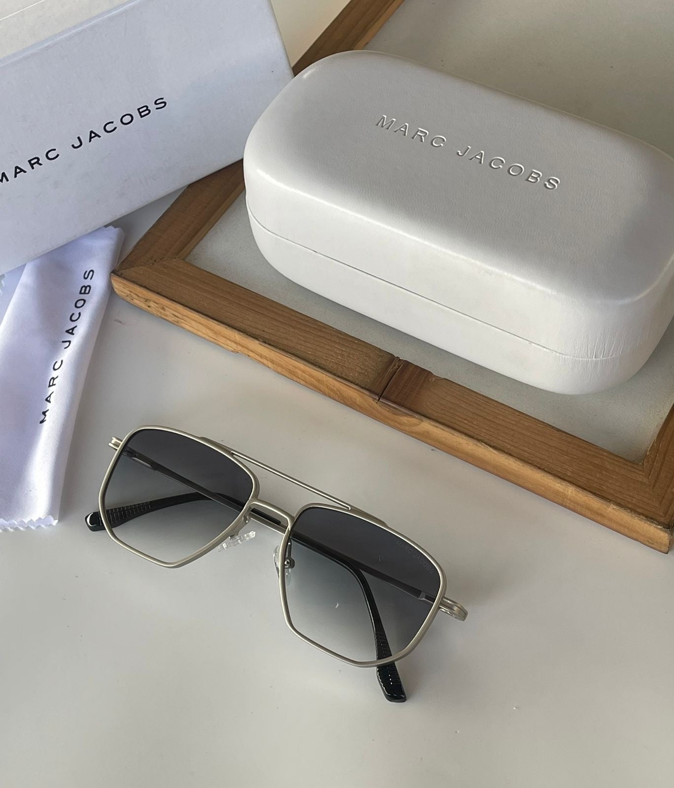 MARC JACOBS-Sunglasses